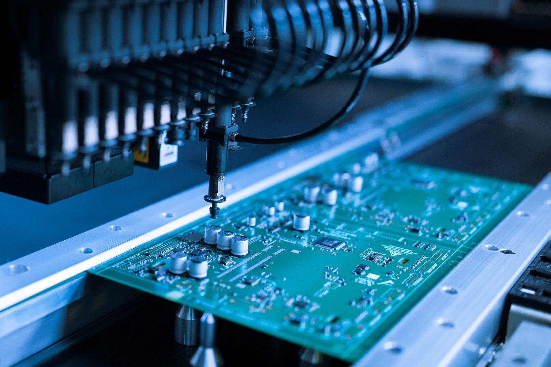 Choosing a Printed Circuit Manufacturer for Seamless PCB Assembly Manufacturing